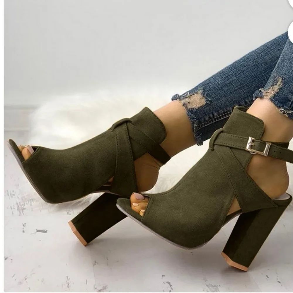 BRAND NEW PENNY LOVES KENNY WOMENS BLOCK HEEL OPEN TOE SANDAL